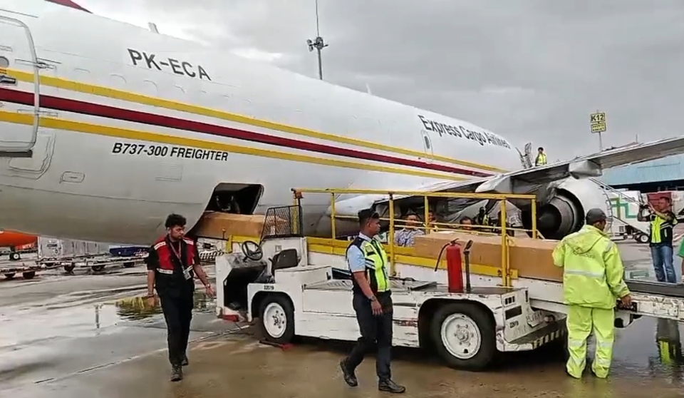 Jenazah Pilot Korban Timika Sampai Jakarta