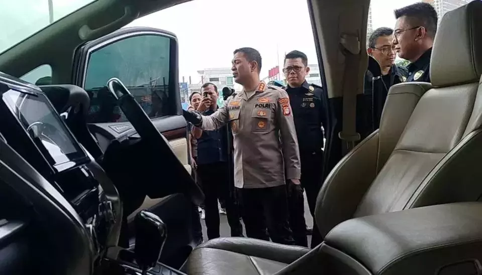 Polisi Gagalkan Pengiriman 25 Kg Sabu Pakai Alphard