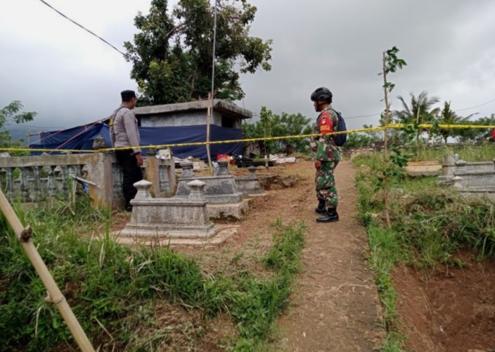 Polisi Bongkar Makam Santri 11 Tahun di Wonogiri