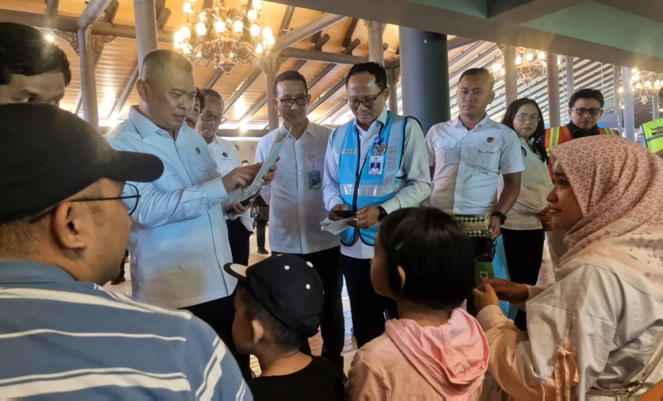 Menteri Dudy Pastikan Tiket Pesawat Diskon Dinikmati Penumpang