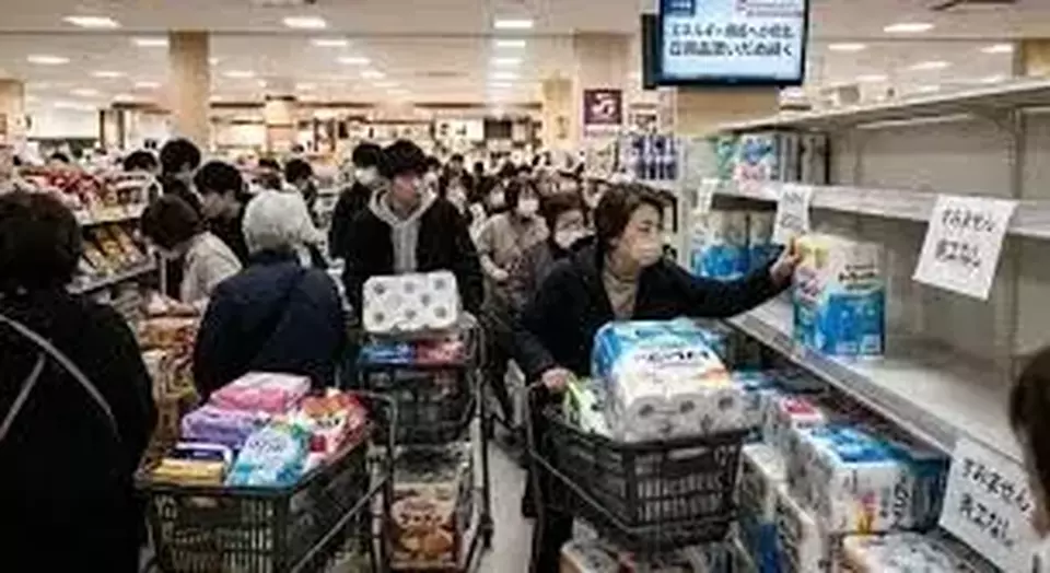 Warga Jepang Borong Tisu Toilet di Tengah Isu Krisis Energi