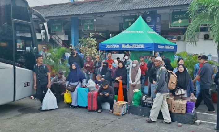 ak Mudik Terminal Rambutan Diprediksi 17–18 Maret