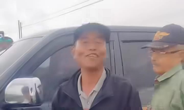 Tarif Parkir Dinilai Mahal,Pengunjung Keluhkan Tarif Parkir Rp10 Ribu di Kawasan Kebun Teh Kayu Aro