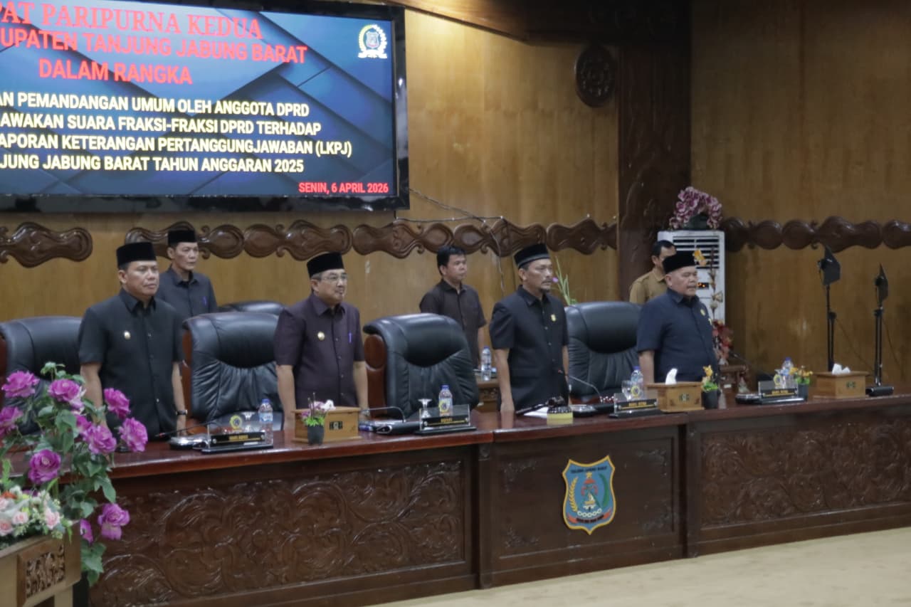 Rapat Paripurna DPRD Tanjab Barat Bahas LKPJ Bupati 2025, Infrastruktur Jadi Sorotan