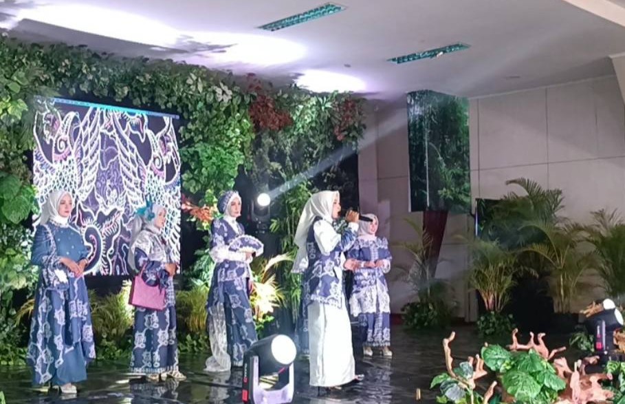 Perempuan Sungai Penuh Unjuk Kreativitas, Dari Batik hingga Lagu Daerah