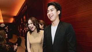 El Rumi Rayakan Hari Lajang Terakhir, Ajak 11 Sahabat Terdekat