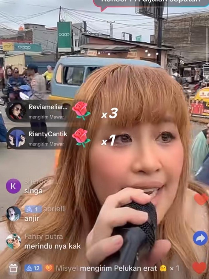 Dari Panggung ke Pinggir Jalan, Pinkan Mambo Raup 30 Juta dari Live Streaming