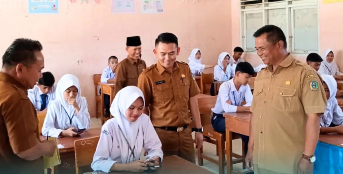 Kabid Pembinaan SMP Turun Langsung Pantau Pelaksanaan PSA di Kerinci