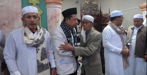 Bupati Muaro Jambi Salurkan Sapi Kurban Presiden RI 810 Kg di Desa Kunangan