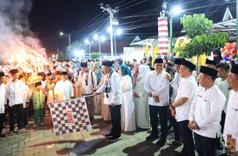 Pawai Obor Warnai Malam 1 Muharam di Sungai Penuh, Ribuan Peserta Padati Lapangan Merdeka