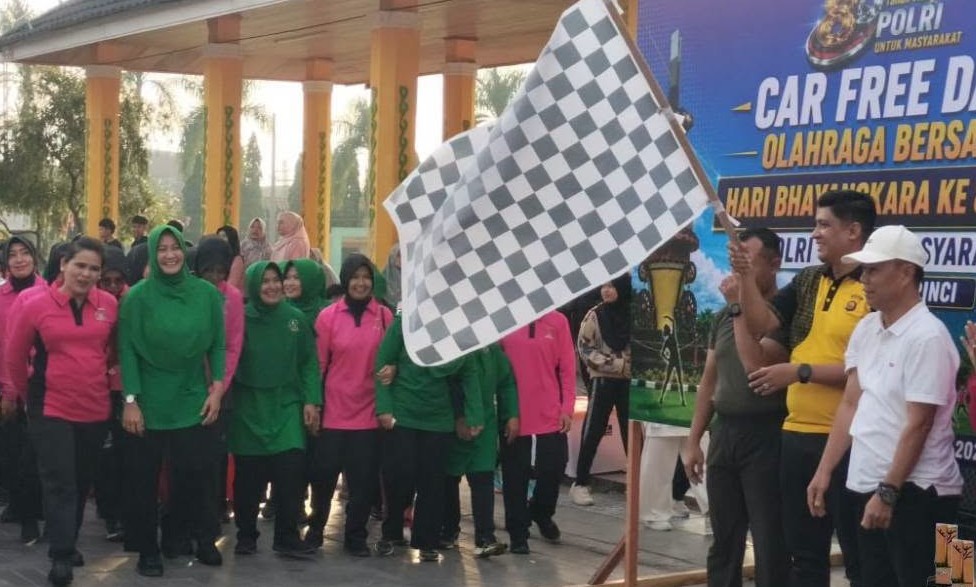 Ratusan Warga Antusias Ikuti Car Free Day, Hari Bhayangkara ke-80 di Lapangan Merdeka