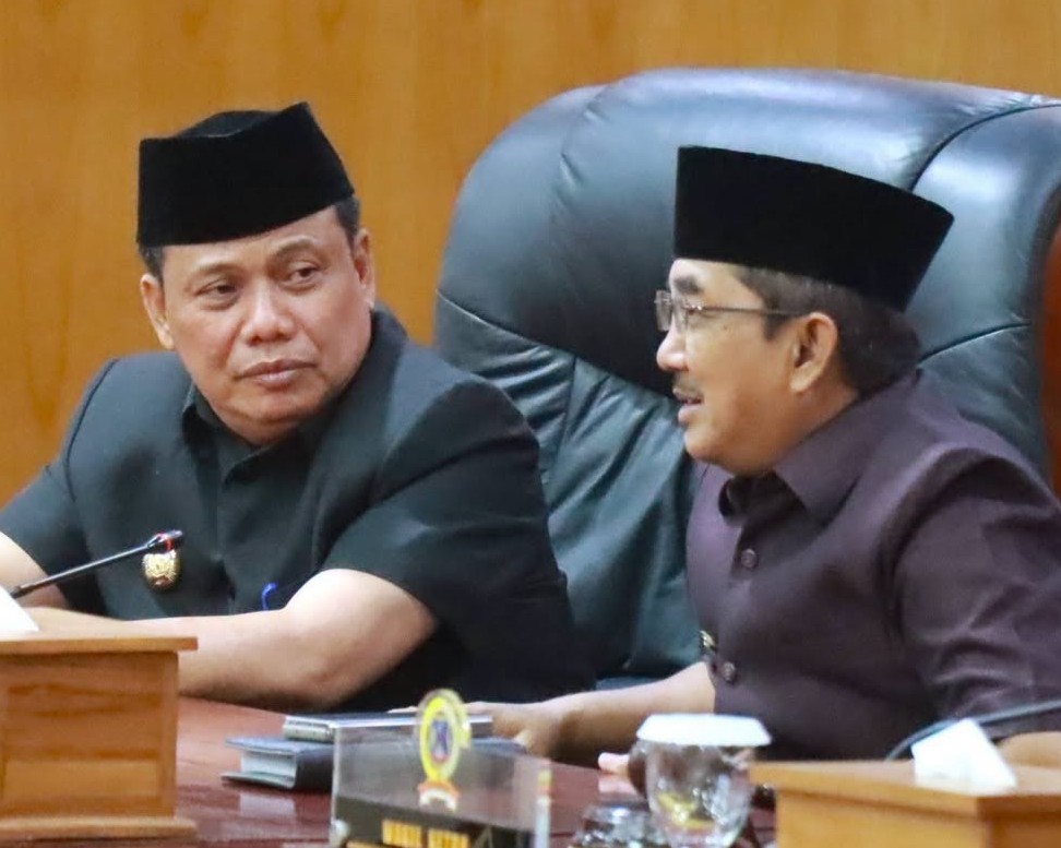 Bupati Tanjab Barat Tanggapi Fraksi DPRD, Tegaskan Komitmen WTP dan Penguatan PAD