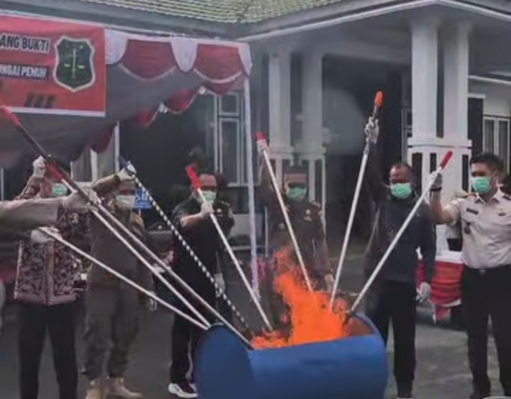 Didominasi Kasus Narkotika, Barang Bukti 24 Perkara Dimusnahkan Kejari Sungai Penuh