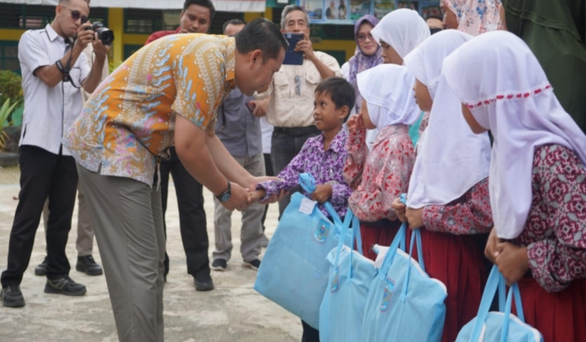 Guru Menumpuk di Kota,Bupati Merangin Bakal Sebar Guru ke Pelosok