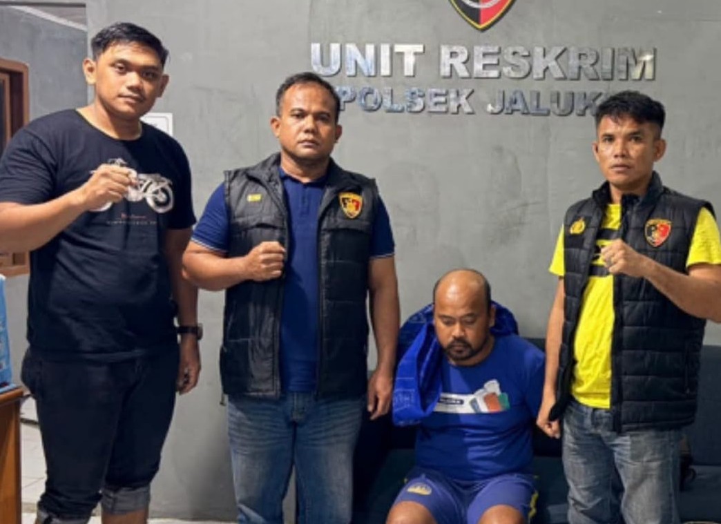 Aniaya Ayah Kandung dengan Meja Kayu, Pria di Muaro Jambi Berakhir di Tangan Polisi