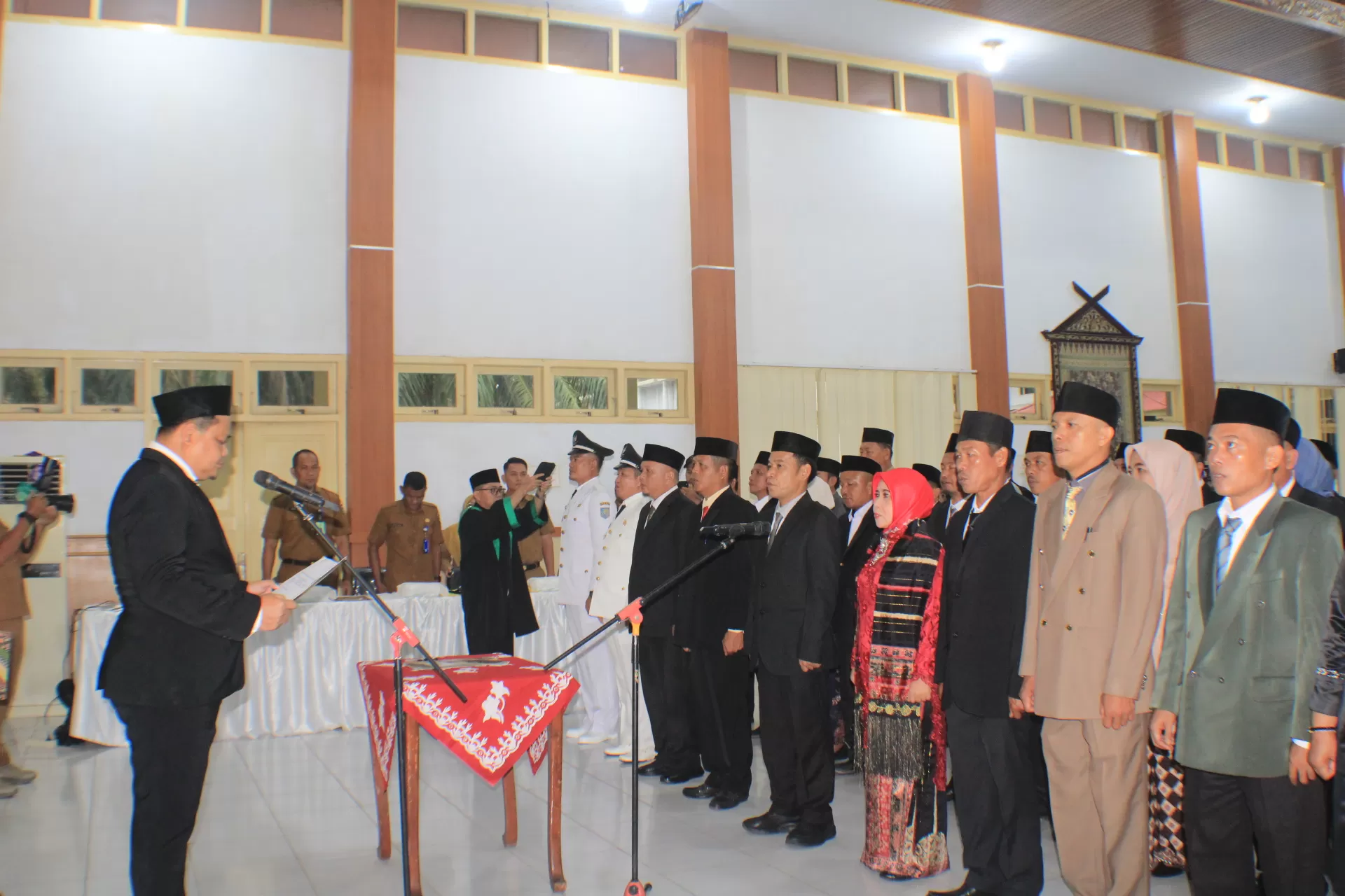 37 Pejabat Eselon IV Pemkab Bungo Berganti Posisi, Wabup Tekankan Integritas