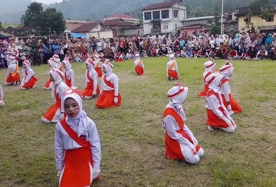 Tiga Hari Penuh Semangat, Pawai Kemerdekaan di Kerinci di Ikuti Ratusan Sekolah