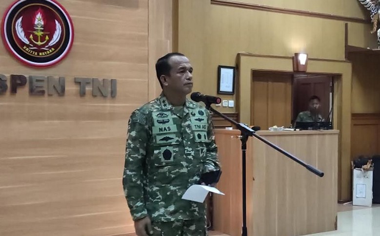 Berani Turunkan Bendera Bulan Bintang, 2 Prajurit TNI Naik Pangkat Luar Biasa