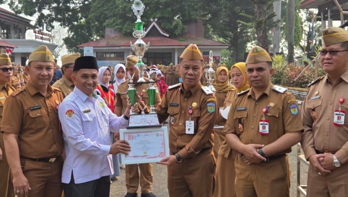 Pasukan Barisan Indah MTsN 1 Sungai Penuh Sukses Jadi Juara I