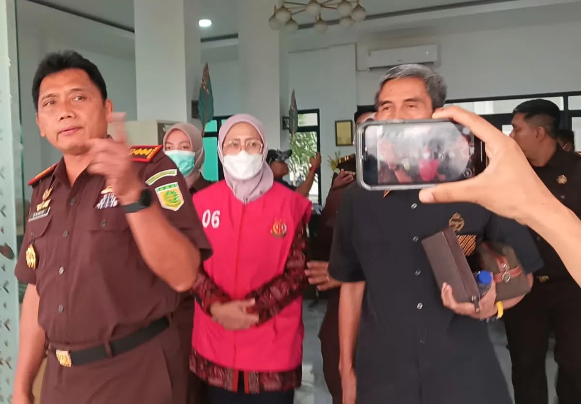 Mantan Kepala BPPRD Jambi Nela Ervina Ditahan Kejari, Kasus Proyek Pajak Rugikan Negara Rp1,3 Miliar