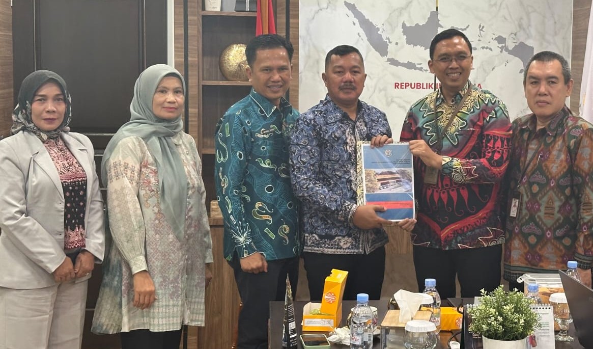 Dokumen MPP Kerinci Diserahkan, Monadi Targetkan Hadir 2027