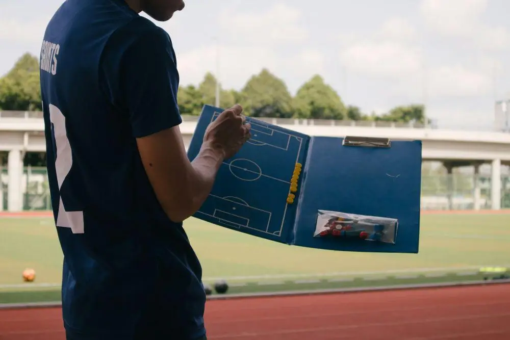 Mengenal 5 Tingkatan Lisensi Pelatih Sepak Bola, dari D Nasional hingga A Pro