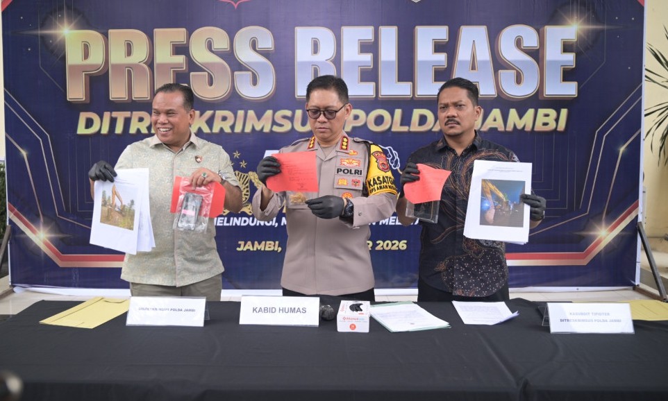 PETI di Bungo Terbongkar, Tiga Orang Ditangkap, Dua Excavator Disita Petugas
